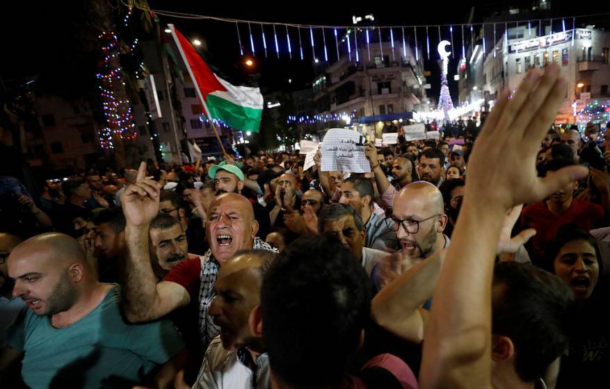 صورة من حراك رفع العقوبات