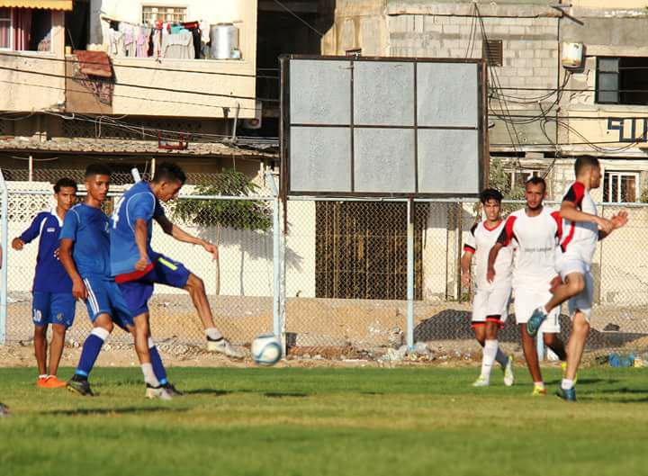 جانب من مباراة شباب رفح وخدمات البريج