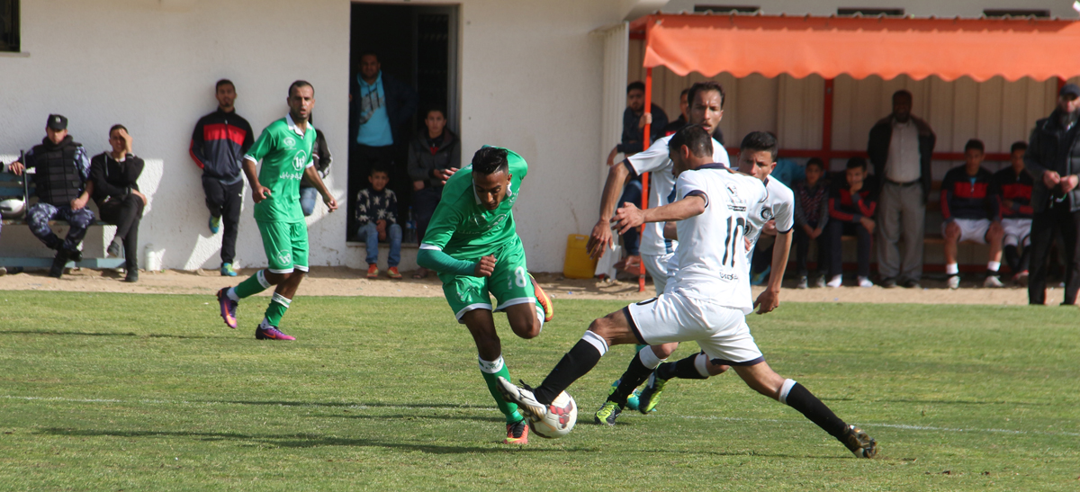 جانب من مباراة سابقة بين الطرفين