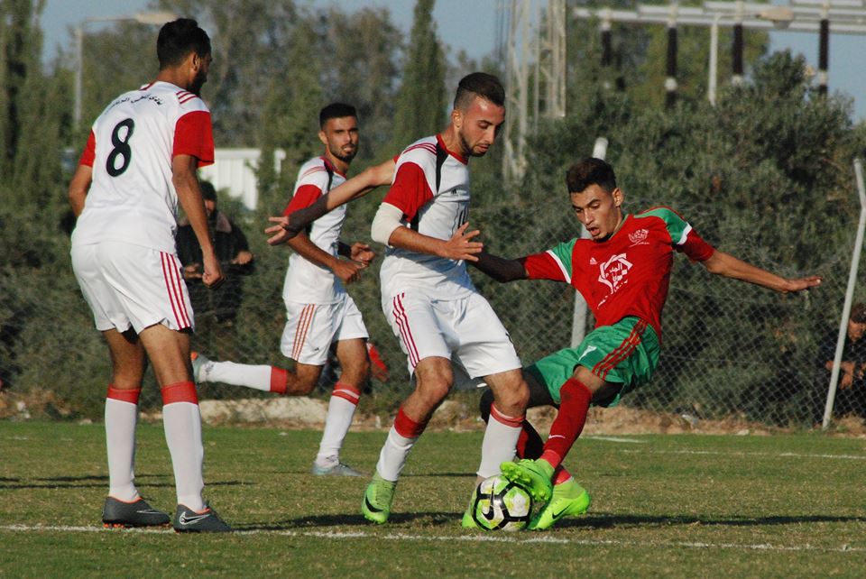 جانب من مباراة سابقة بين الطرفين