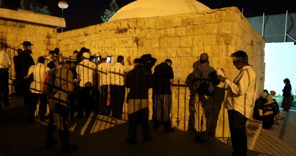 خلال الاقتحام