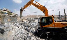 الخليل: الاحتلال يهدم غرفة زراعية ويقتلع أشجار زيتون جنوب الخليل