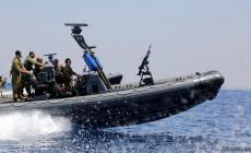 الاحتلال يقلص مساحة الصيد في بحر غزة الى 5 ميل.