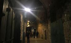 بالصور القدس تطفئ "زينة رمضان" حداداً على شهداء غزة