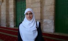 بالمقلوبة.. المبعدة "الحلواني" تقهر الاحتلال على أعتاب الأقصى