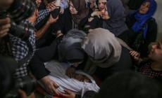 والدة الشهيد الربعي:" أخذوا مني صديقي" 