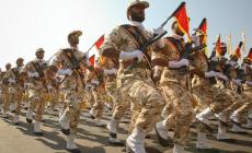 الجيش الإيراني يعلن إجراء مناورات عسكرية مفاجئة