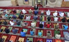 مواطنو القطاع يؤدون أول صلاة فجر بعد إعادة فتح المساجد