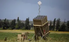 الاحتلال يقرر توسيع نشر القبة الحديدية على حدود غزة