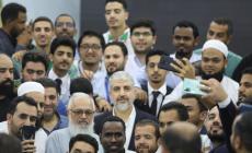 خالد مشعل خلال أمسية شبابية حضرها نخبة شبابية من 40 دولة إسلامية