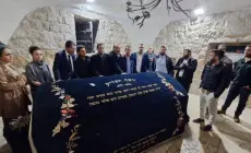 أعضاء "كنيست" يبدؤون مشوارهم السياسي باقتحام قبر يوسف