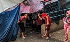 ليلة في عراء البرد ... هكذا مرت على نازحي الخيام في غزة