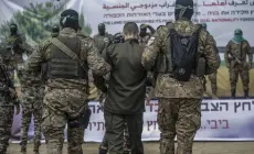 عرائض (إسرائيلية) تطالب بإنهاء الحرب في غزة وإعادة الأسرى