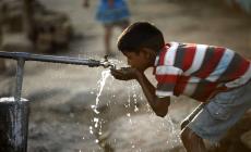 لاستمرار توقف (ميكروت) .. أزمة مياه حادة تضرب غزة