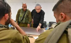 كيف فتح نتنياهو النار على القضاء والجيش معاً؟