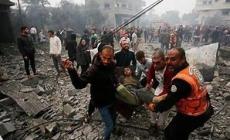 19 شهيدًا في مجزرة (إسرائيلية) بمخيم البريج وسط قطاع غزة