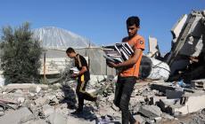 طلبة الثانوية العامة يذهبون إلى الامتحانات وطلبة غزة إلى القبور