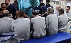 الإفراج عن أسرى في معبر كرم أبو سالم وتوصيلهم لمناطق النزوح جنوب غزة