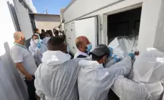 الصحة: استلام 15 جثماناً جديداً من الشهداء المفرج عنهم من الاحتلال