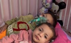 فتحي ودينا… طفلان يواجهان الموت في صمت تحت حصار المرض والحرب