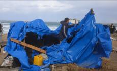 السراج: انهيار المباني وغرق الخيام يهدد حياة المدنيين في غزة