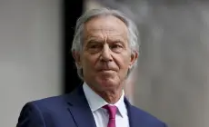 استبعاد توني بلير… أول صدعٍ ظاهر في هندسة “اليوم التالي”