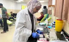 صحة غزة: توقف الإمدادات المخبرية يهدد عمل المختبرات وبنوك الدم
