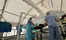 مركز حقوقي: انهيار الواقع الصحي في غزة يتطلب استجابة دولية عاجلة وفاعلة