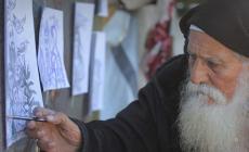 محمد زملط… الرسام الذي حوّل خيمة النزوح في غزة إلى مرسم للذاكرة والفقد