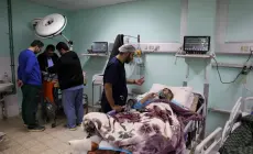 الصحة بغزة تحذر: آلاف الحالات الحرجة محاصرة بسبب قيود السفر عبر رفح