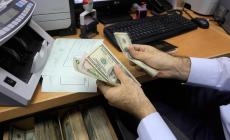  لعدم التزامها بقرار تداول العملات القديمة.. "مباحث التموين" تُغلق 5 محال صرافة في غزة