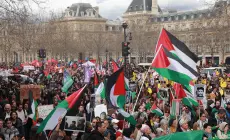 فرنسا تستدعي (إسرائيليتين) للتحقيق بتهم عرقلة المساعدات والتواطؤ في الإبادة بغزة