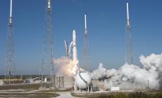 صاروخ "فالكون 9" الفضائي  