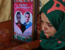 والدة الشهيد الطفل تحرير وهبة