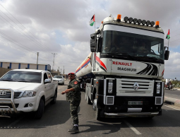 دراما السولار وحرب أبو مازن على غزة