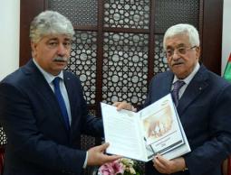 النضال الوطني: ممثل "هرتسيليا" بتنفيذية المنظمة يشرعن الفساد بمؤسساتها 