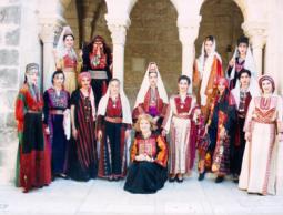 الزى الفلسطيني القديم