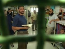 أسرى بسجون الاحتلال "الإسرائيلي" (الأرشيف)