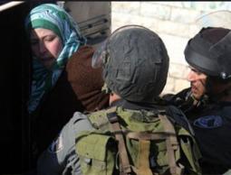 الاحتلال يعتقل فتاة بالخليل (أرشيف)