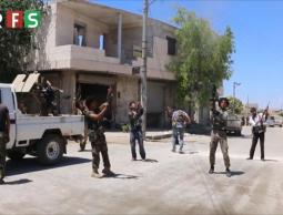 الجيش الحر داخل مارع بعد فك حصار تنظيم الدولة (الجزيرة)
