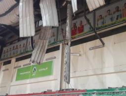 لحظة إنهيار سقف صالة نادي الصداقة