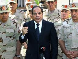 السيسي يجيز للجيش والشرطة إنشاء شركات حراسة