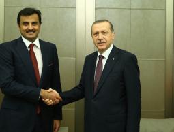 أمير قطر يجري اتصالا هاتفيا مع أردوغان