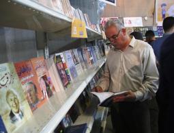 معرض الكتاب .. اقبال جيد  وظهور لافت للكاتب الغزي