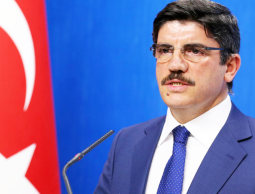 مستشار أردوغان: إسرائيل ترتكب جرائم ارهاب دولة ضد غزة واستهداف منشآت تركية 