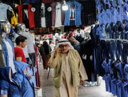 بعد عيد الأضحى.. أسواق قطاع غزة الزبائن بالقطارة!!