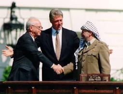 26 عاماً على الاتفاق المشؤوم.. ماذا تبقى من أوسلو؟