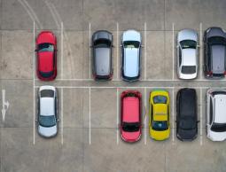 موقف سيارة بمليون دولار !!