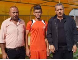 أبو لبدة في المنتصف