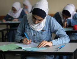 طلاب وطالبات فلسطين يتوجهون لتقديم امتحانات الثانوية العامة